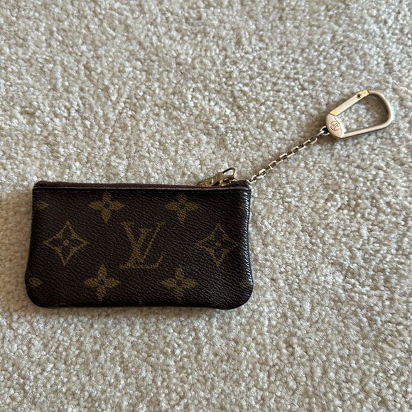 Authentic Louis Vuitton Key pouch - Picture 2 of 7